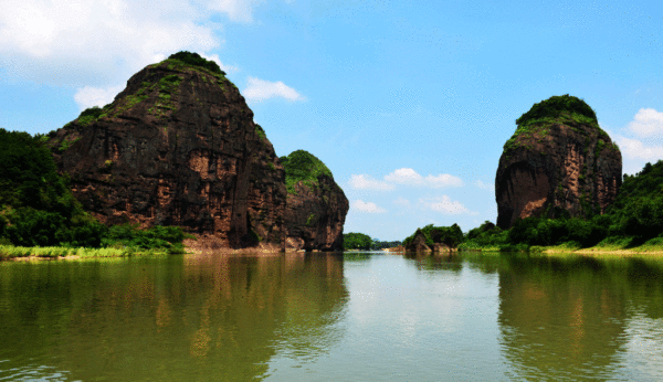 “龙虎天下绝”杯寻梦龙虎山摄影大展征稿启事
