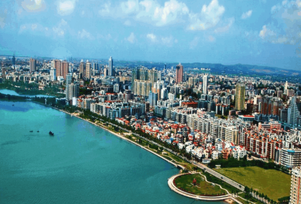 2016年湛江市第二届“紫荆花奖”戏剧曲艺大赛